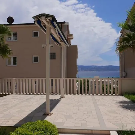 Apartment Palm Tree With Jacuzzi&gym Duce