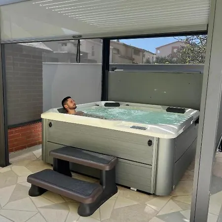 Palm Tree With Jacuzzi&gym *