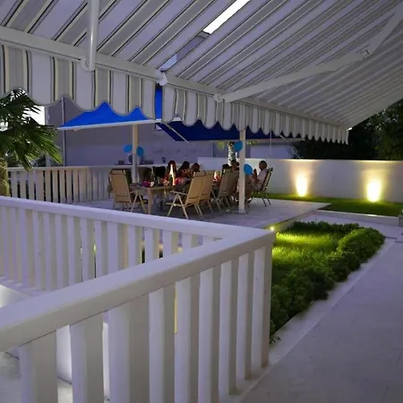 Apartment Palm Tree With Jacuzzi&gym